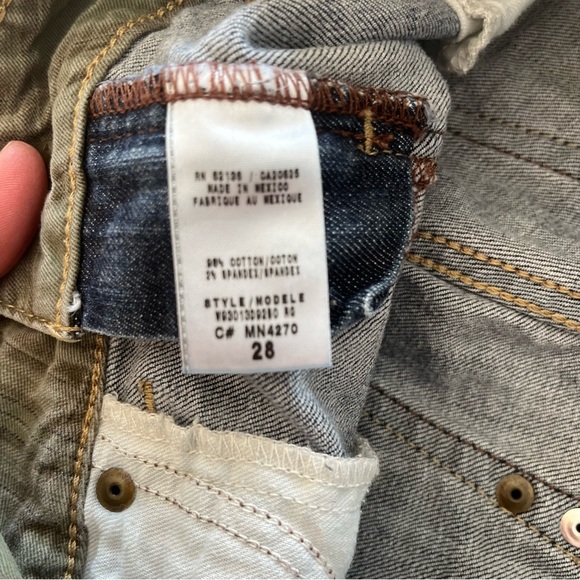 Guess jean shorts raw hem pockets with guess logo on back pocket size 28 - Picture 8 of 12
